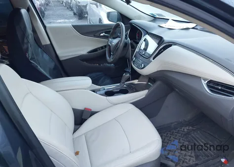 2019 Chevrolet Malibu Lt z USA, uszkodzony, nr VIN 1G1ZD5ST8KF184094